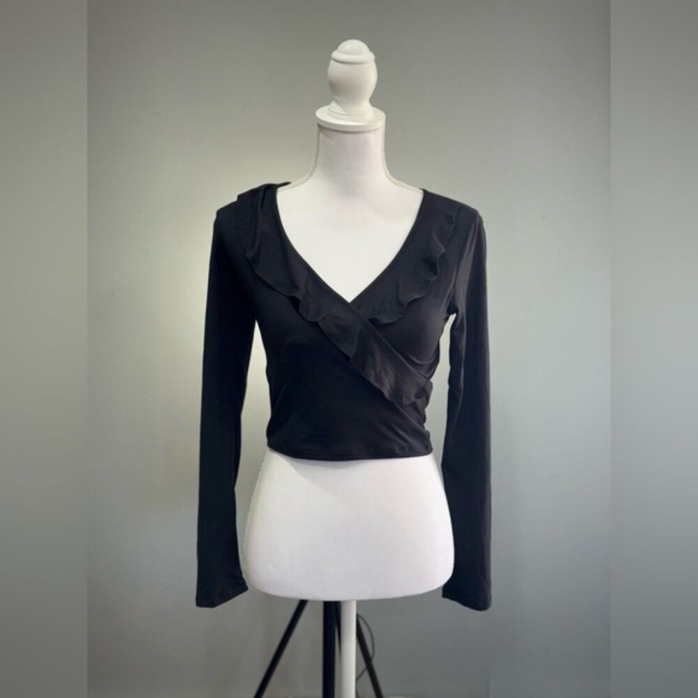CLEARANCE! Black Boutique Ruffle Wrap Crop Top Size S NWT